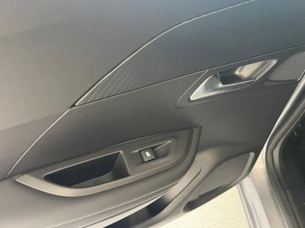 Peugeot 2008 usata a Trapani (17)