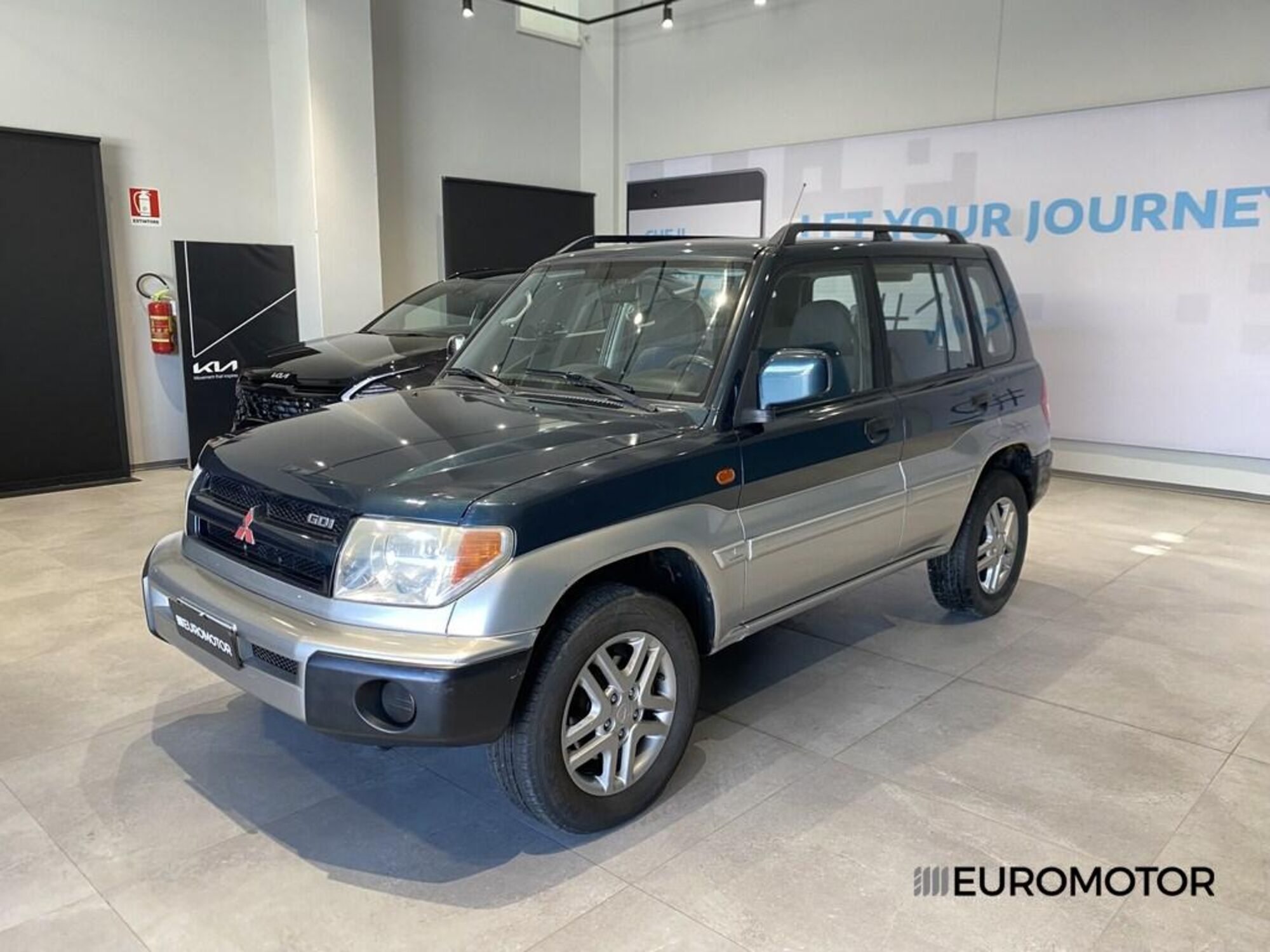 Vendo Mitsubishi Pajero 2 0 16V GDI 5 Porte Ego Usata A Modugno Bari Vendo Mitsubishi Pajero 2 0 16V GDI 5 Porte Ego Usata A Modugno Bari