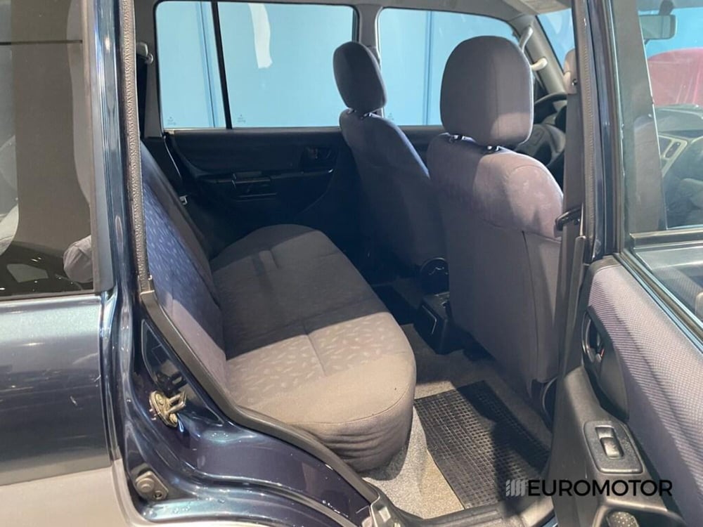Mitsubishi Pajero usata a Bari (13)