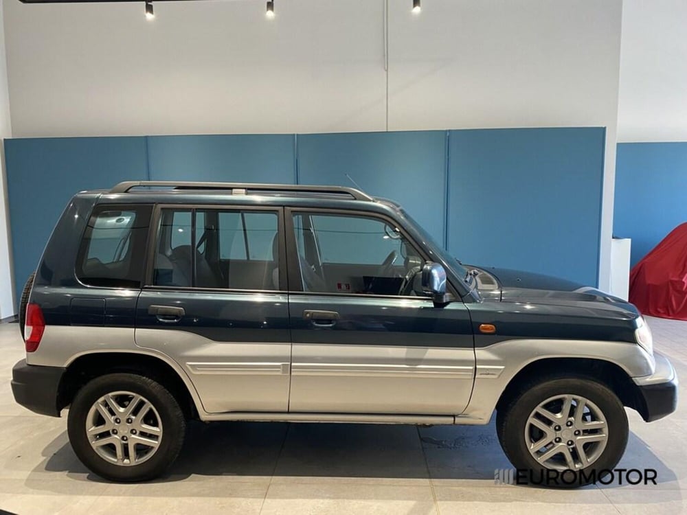 Mitsubishi Pajero usata a Bari (4)