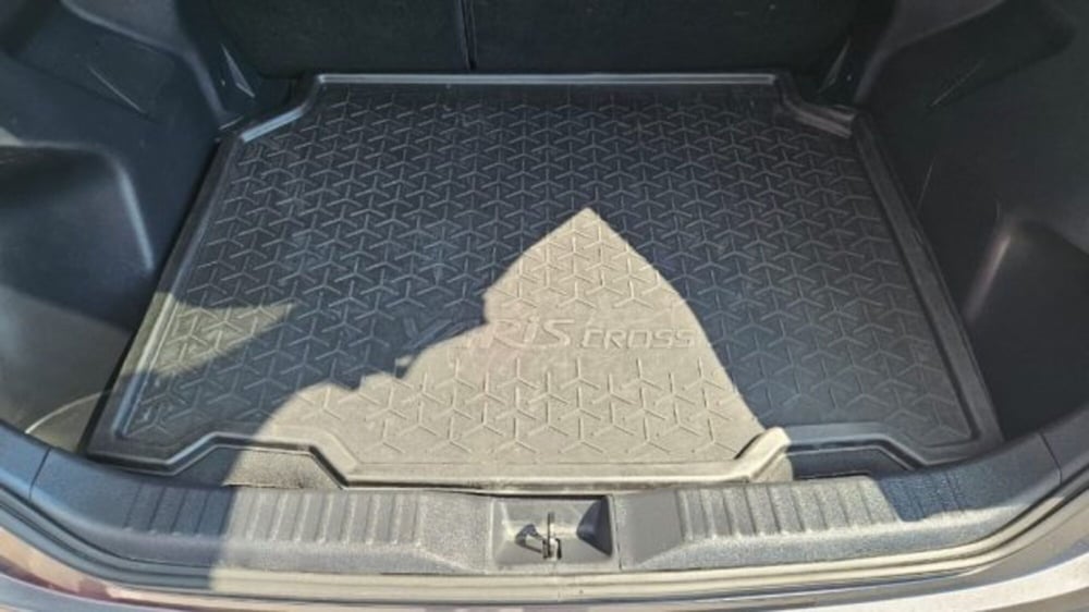 Toyota Yaris Cross usata a Lucca (12)