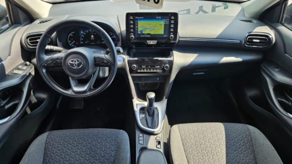 Toyota Yaris Cross usata a Lucca (14)