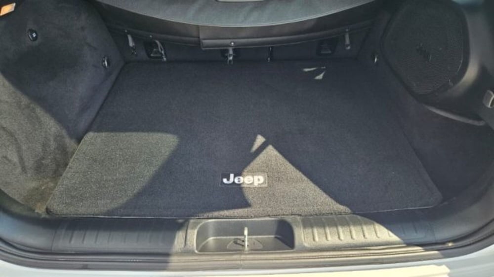 Jeep Cherokee usata a Lucca (11)