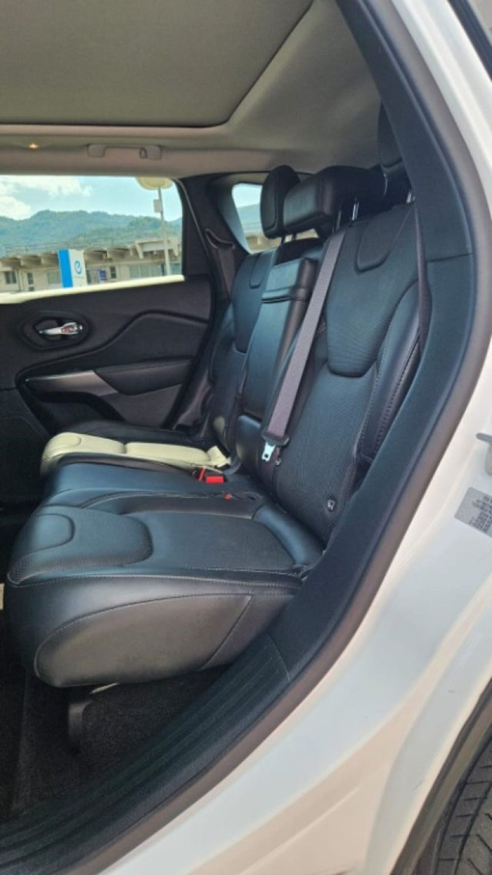 Jeep Cherokee usata a Lucca (20)