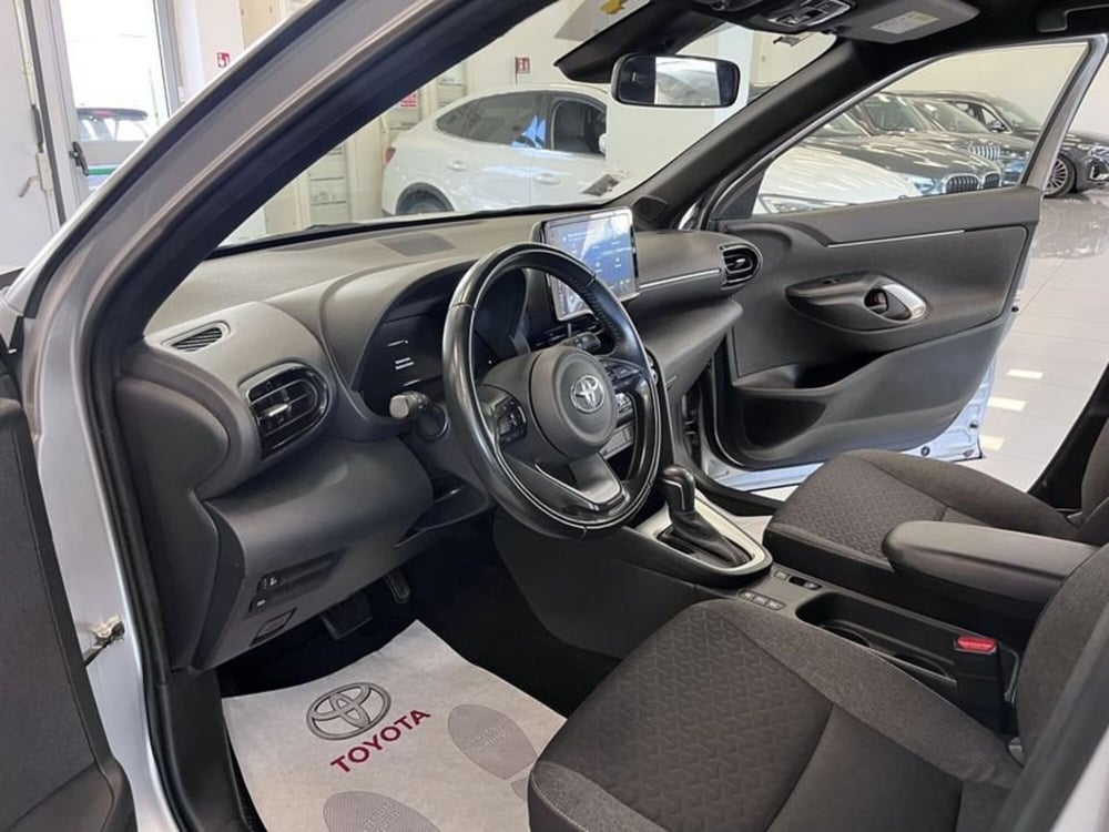 Toyota Yaris Cross usata a Prato (7)