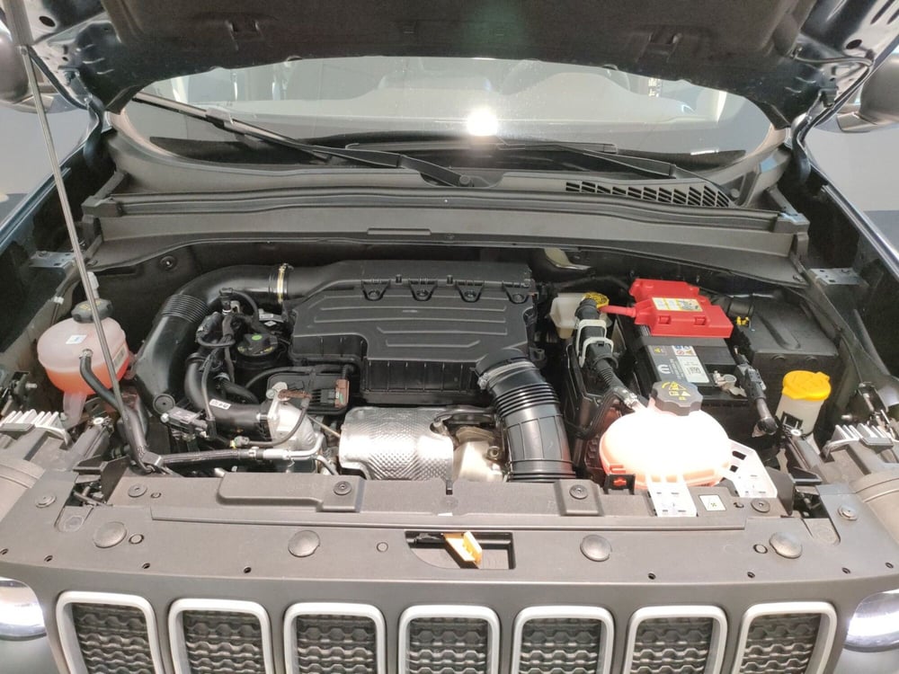 Jeep Renegade nuova a L'Aquila (10)