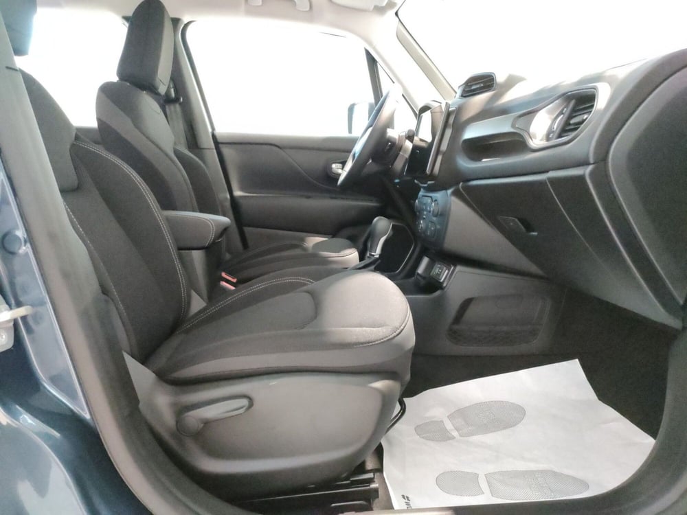 Jeep Renegade nuova a L'Aquila (15)