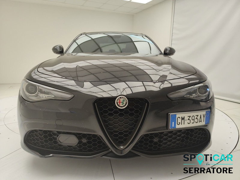 Alfa Romeo Giulia usata a Como (2)