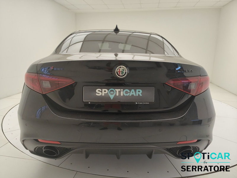 Alfa Romeo Giulia usata a Como (6)
