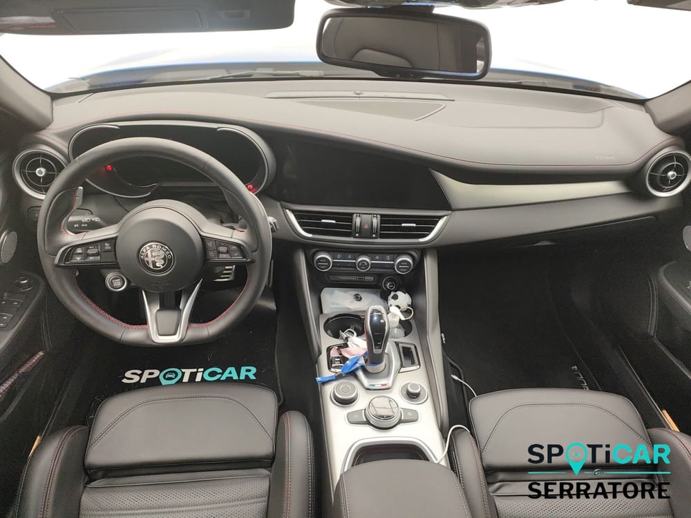 Alfa Romeo Giulia usata a Como (14)