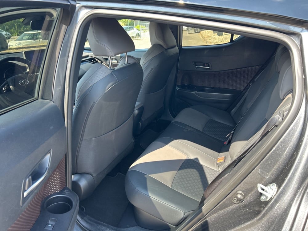 Toyota Toyota C-HR usata a Piacenza (11)