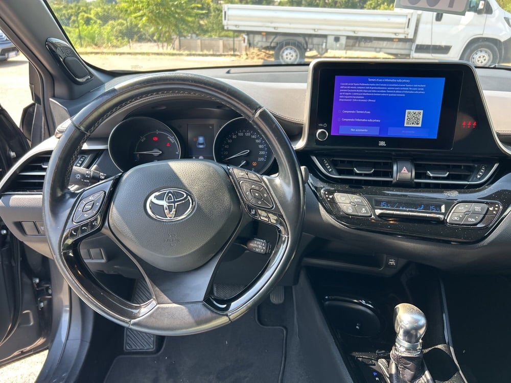 Toyota Toyota C-HR usata a Piacenza (12)