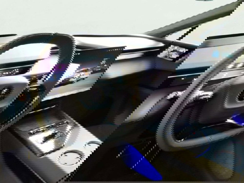 Lotus Emeya nuova a Firenze (14)