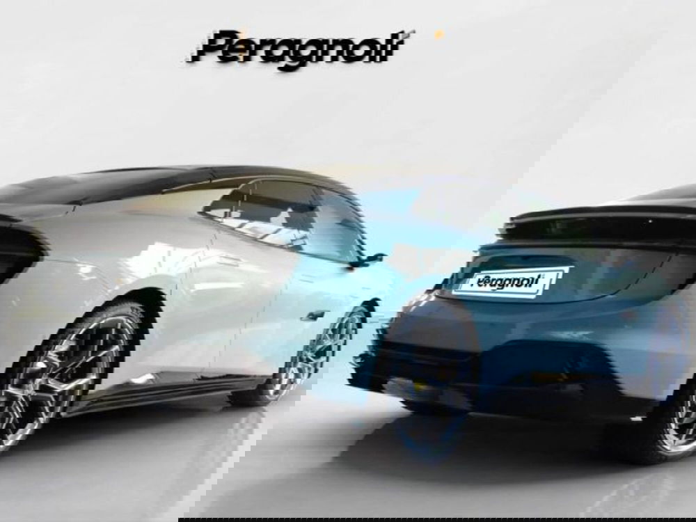 Lotus Emeya nuova a Firenze (4)