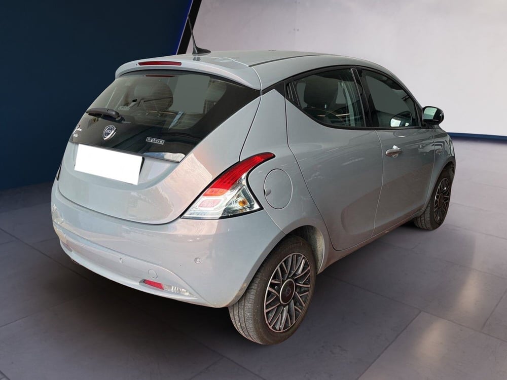 Lancia Ypsilon usata a Torino (4)