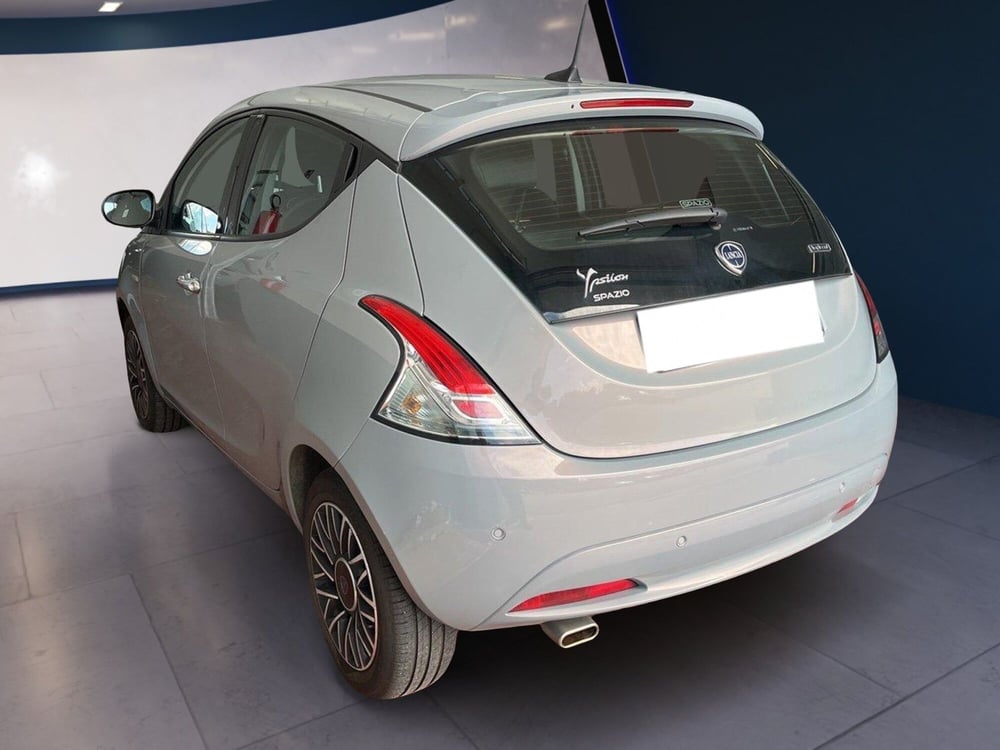 Lancia Ypsilon usata a Torino (5)