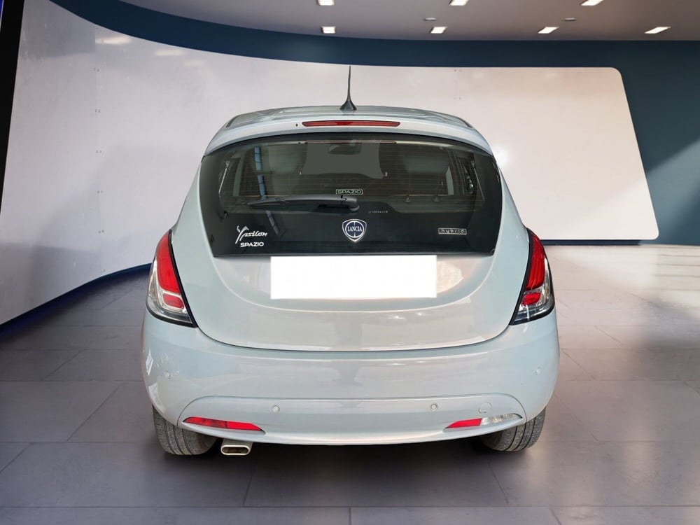 Lancia Ypsilon usata a Torino (6)