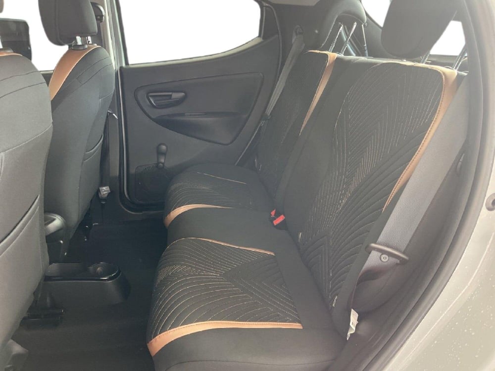 Lancia Ypsilon usata a Torino (9)