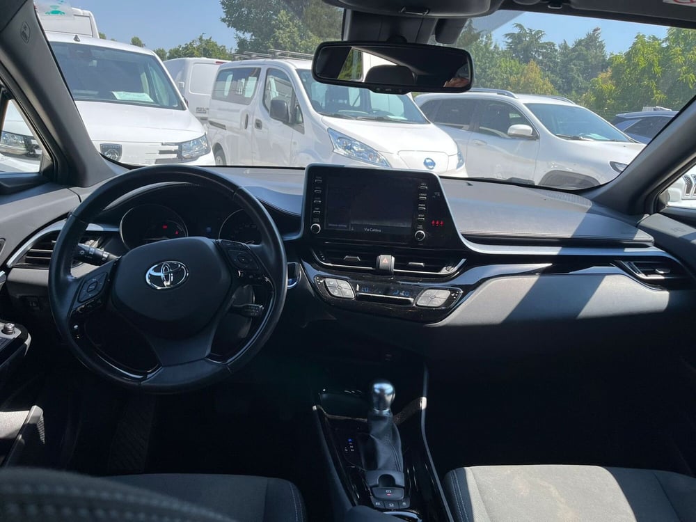 Toyota Toyota C-HR usata a Milano (16)