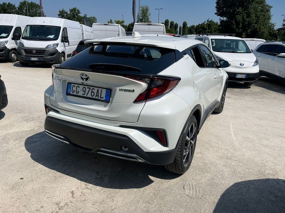 Toyota Toyota C-HR usata a Milano (7)