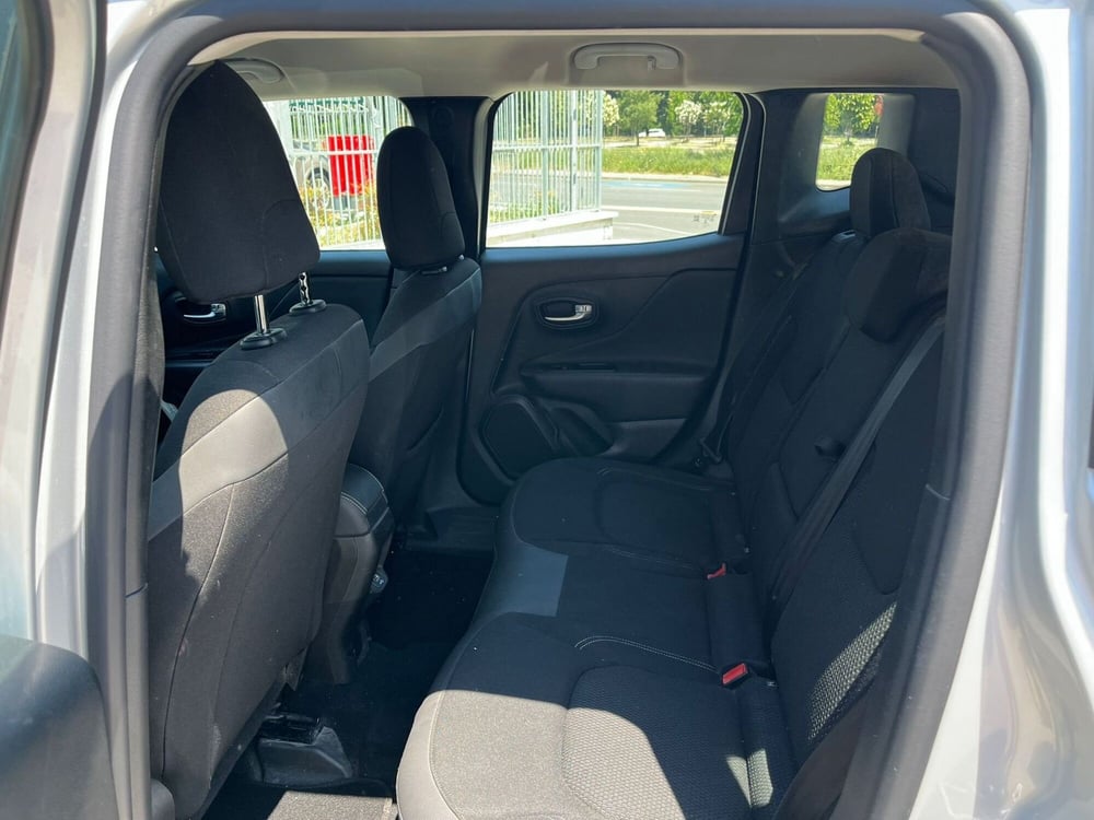 Jeep Renegade usata a Milano (13)