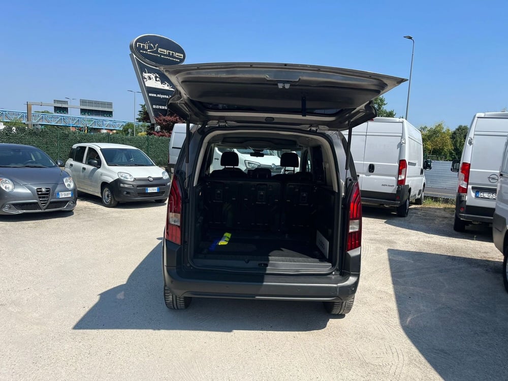 Peugeot Rifter usata a Milano (10)