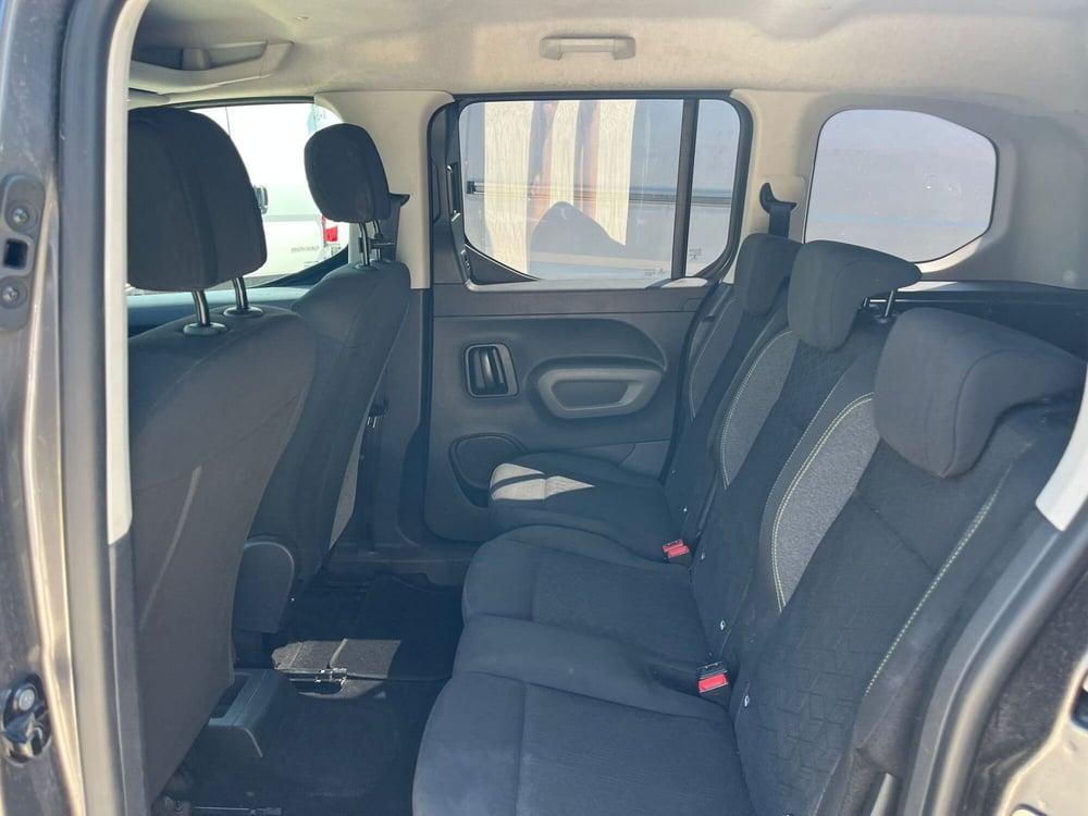 Peugeot Rifter usata a Milano (13)