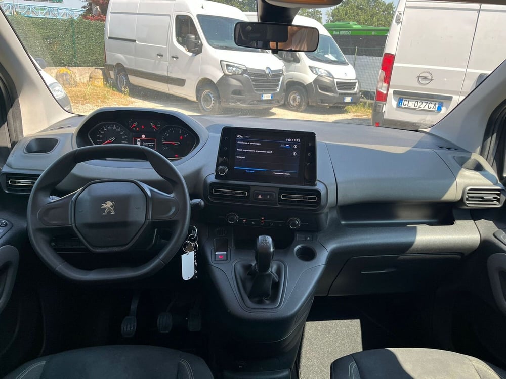 Peugeot Rifter usata a Milano (15)
