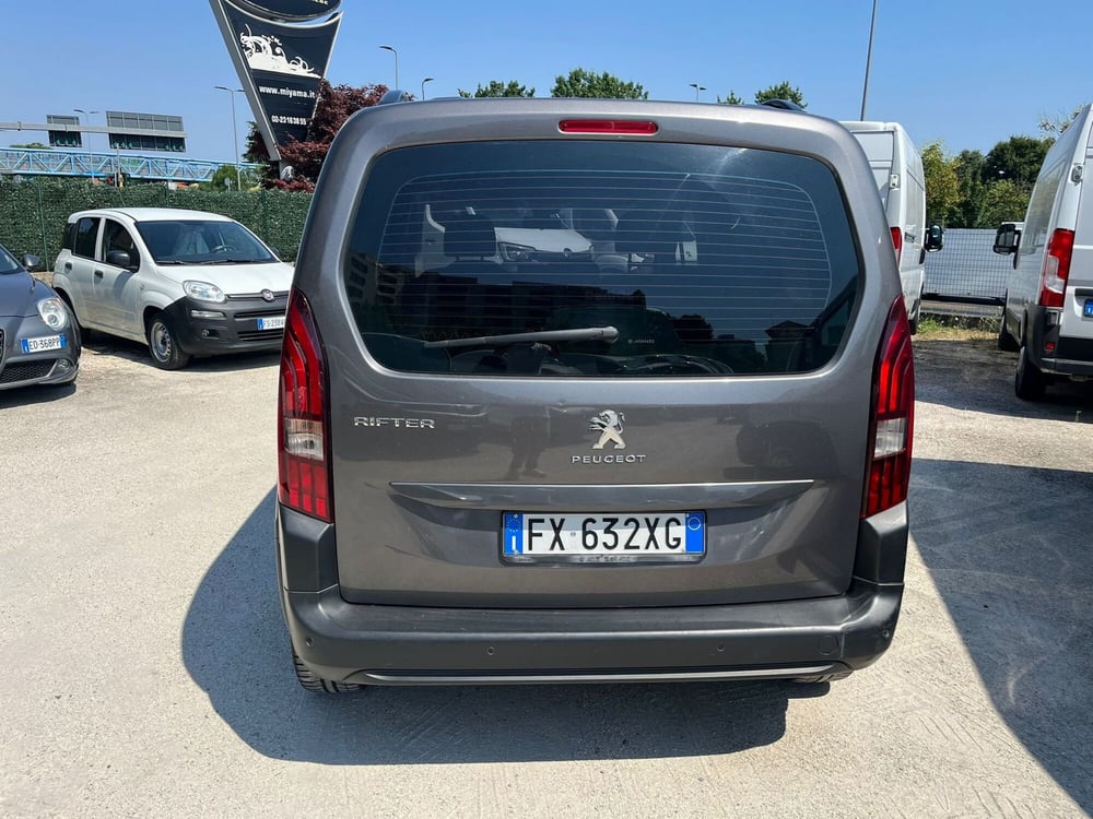 Peugeot Rifter usata a Milano (8)