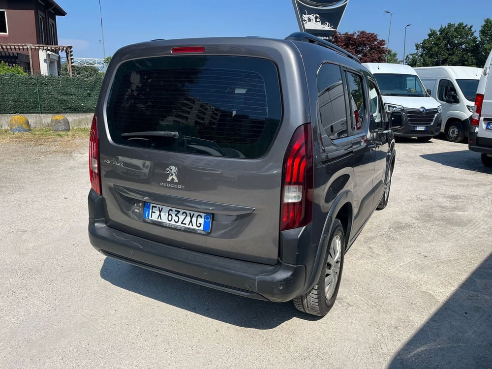 Peugeot Rifter usata a Milano (9)