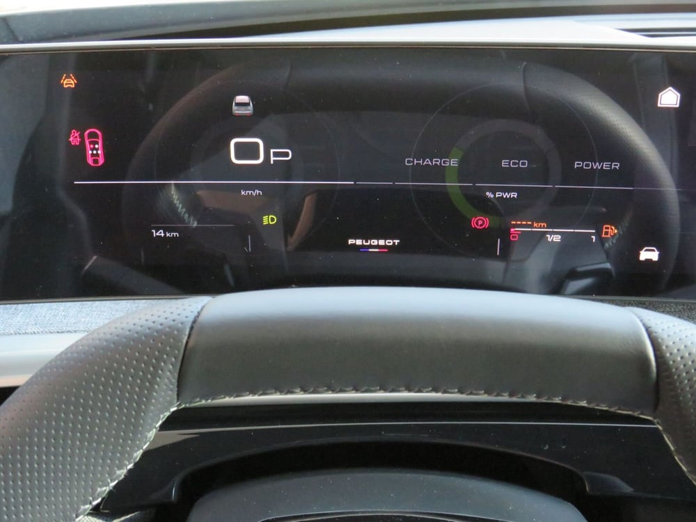 Peugeot 3008 nuova a Monza e Brianza (13)
