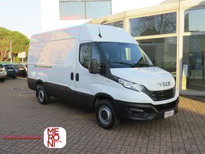 Iveco Daily Furgone 35S12V 2.3 HPT PLM-TA Furgone nuova a Seregno