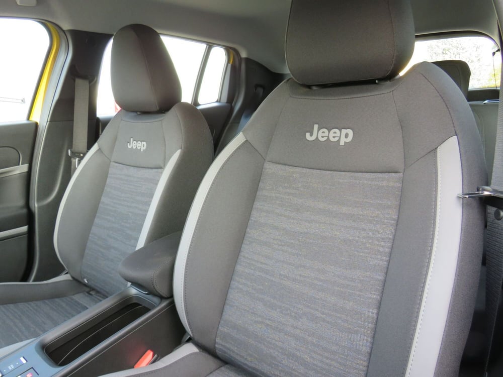 Jeep Avenger nuova a Monza e Brianza (11)
