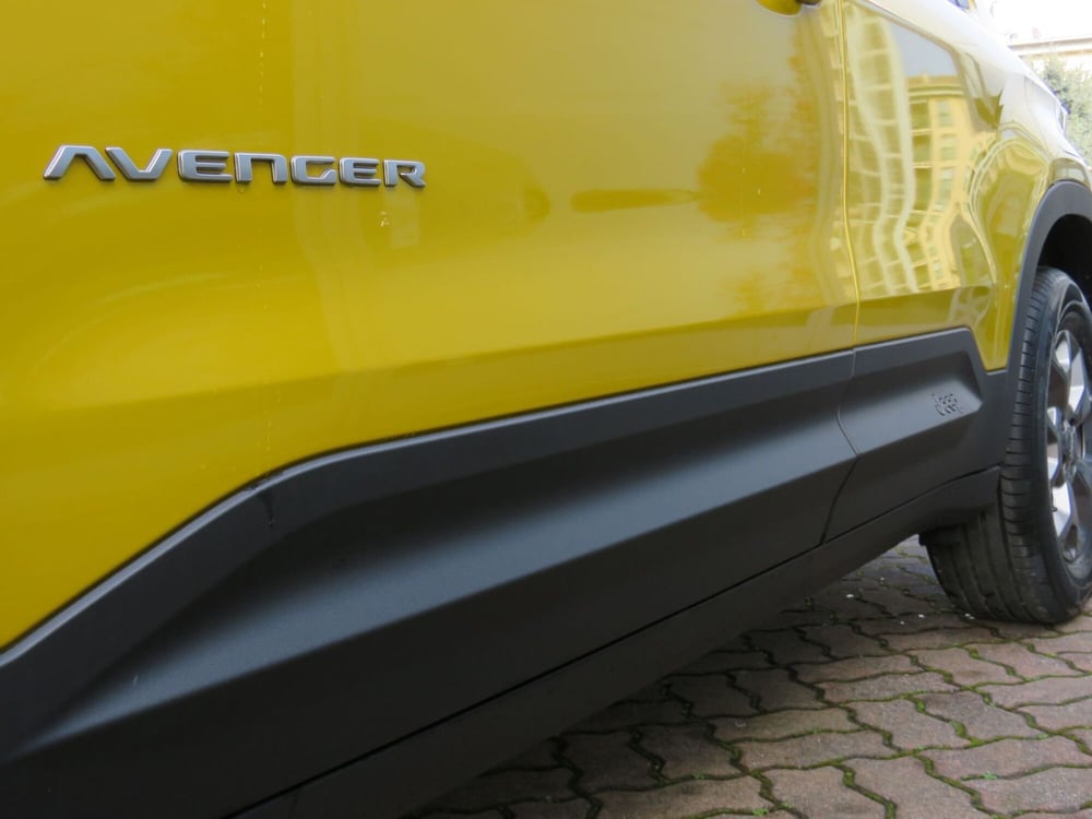 Jeep Avenger nuova a Monza e Brianza (7)
