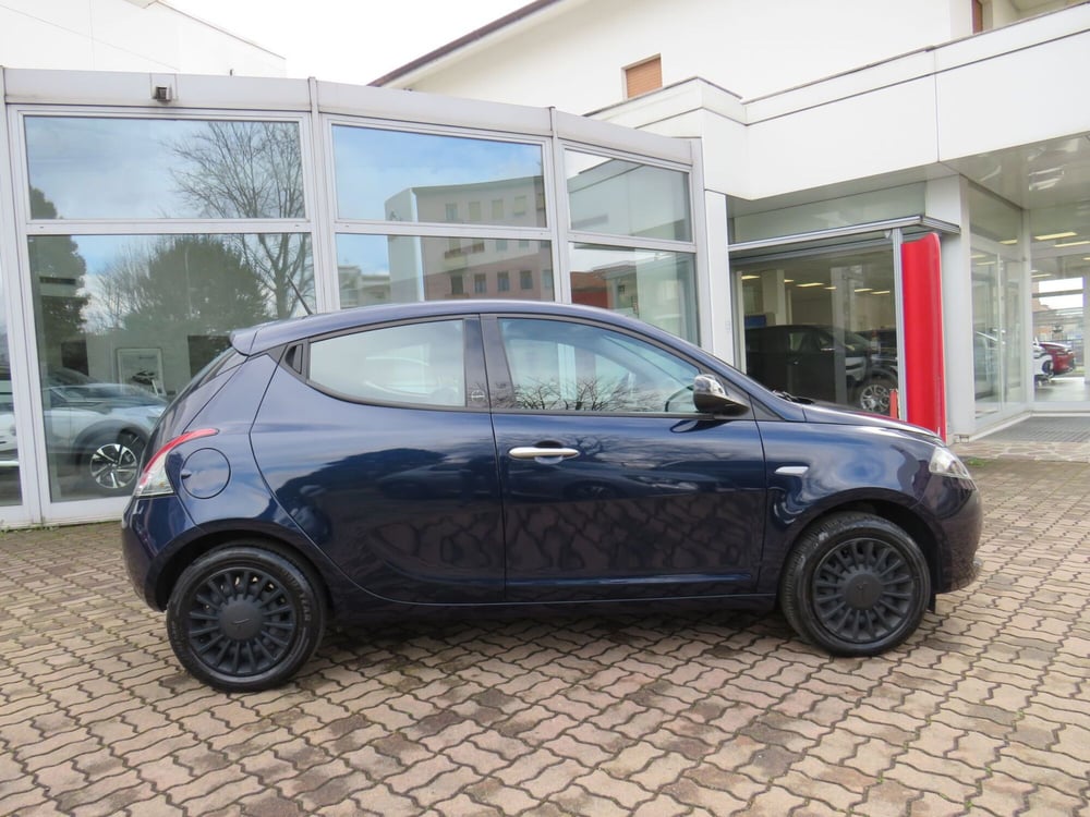 Lancia Ypsilon usata a Monza e Brianza (2)