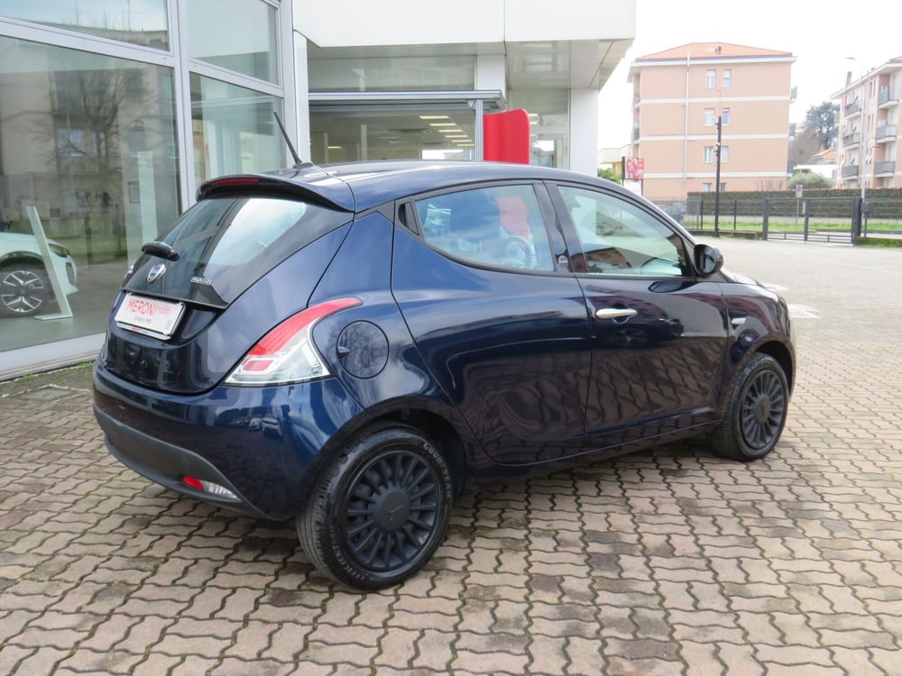 Lancia Ypsilon usata a Monza e Brianza (4)