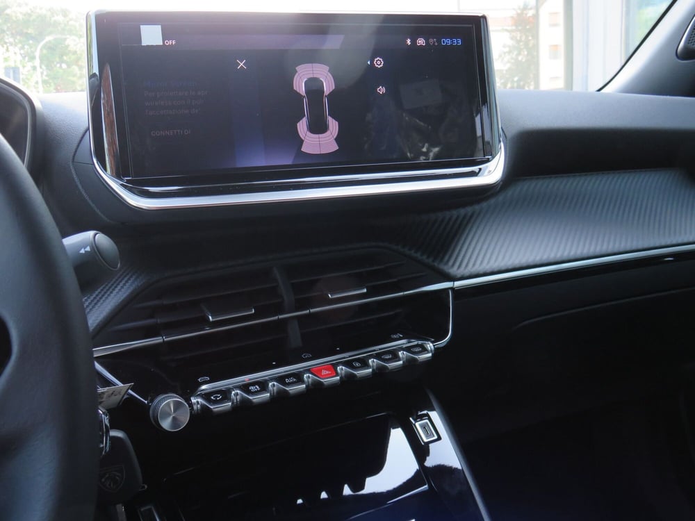 Peugeot 2008 nuova a Monza e Brianza (11)