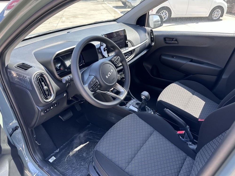 Kia Picanto nuova a Cremona (9)