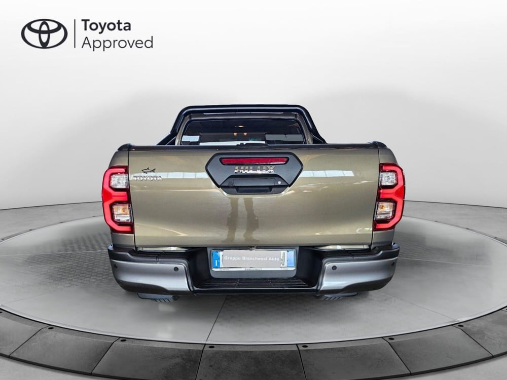 Toyota Hilux usata a Cremona (3)