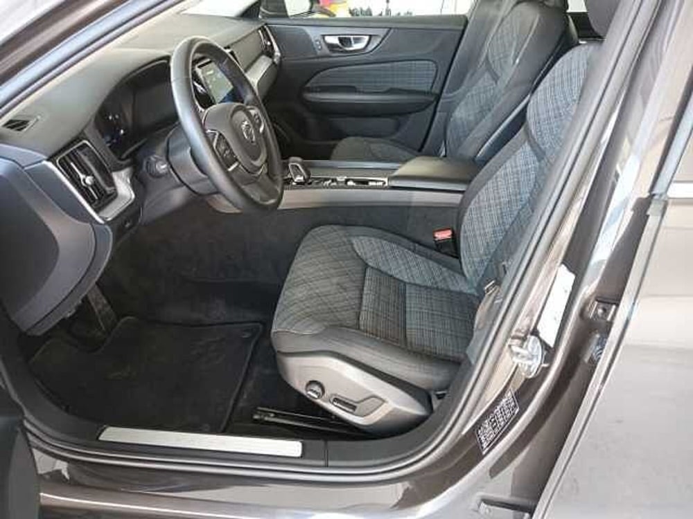 Volvo V60 usata a Lucca (11)