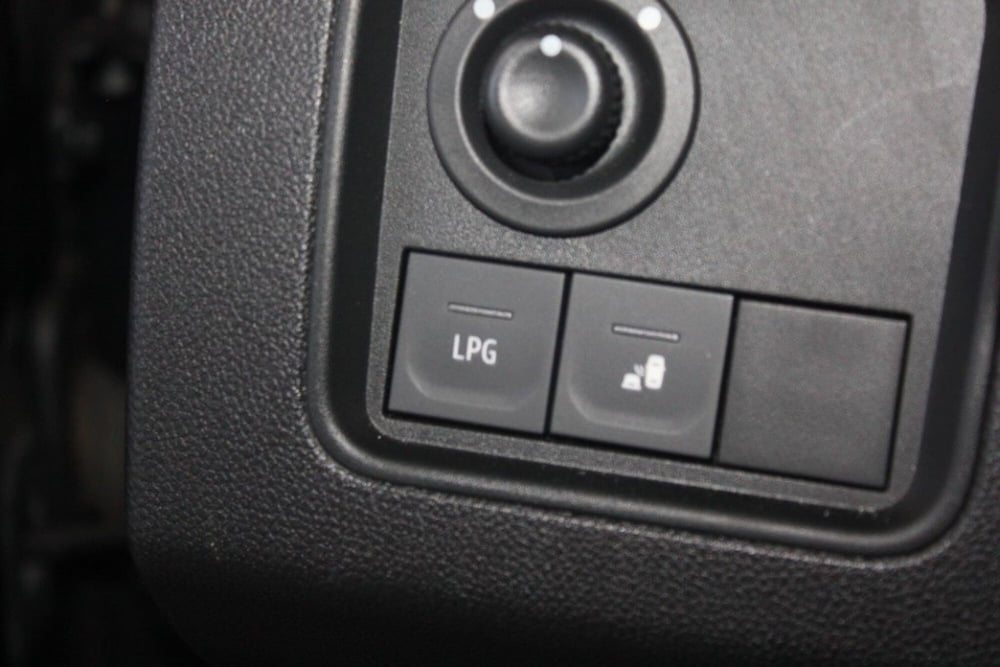 Dacia Duster usata a Viterbo (15)