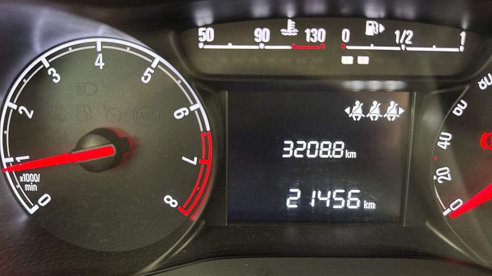 Opel Karl usata a Viterbo (13)
