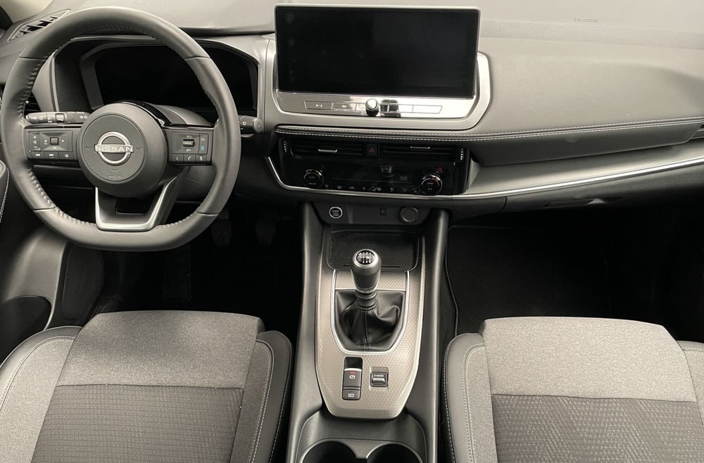 Nissan Qashqai usata a Novara (11)