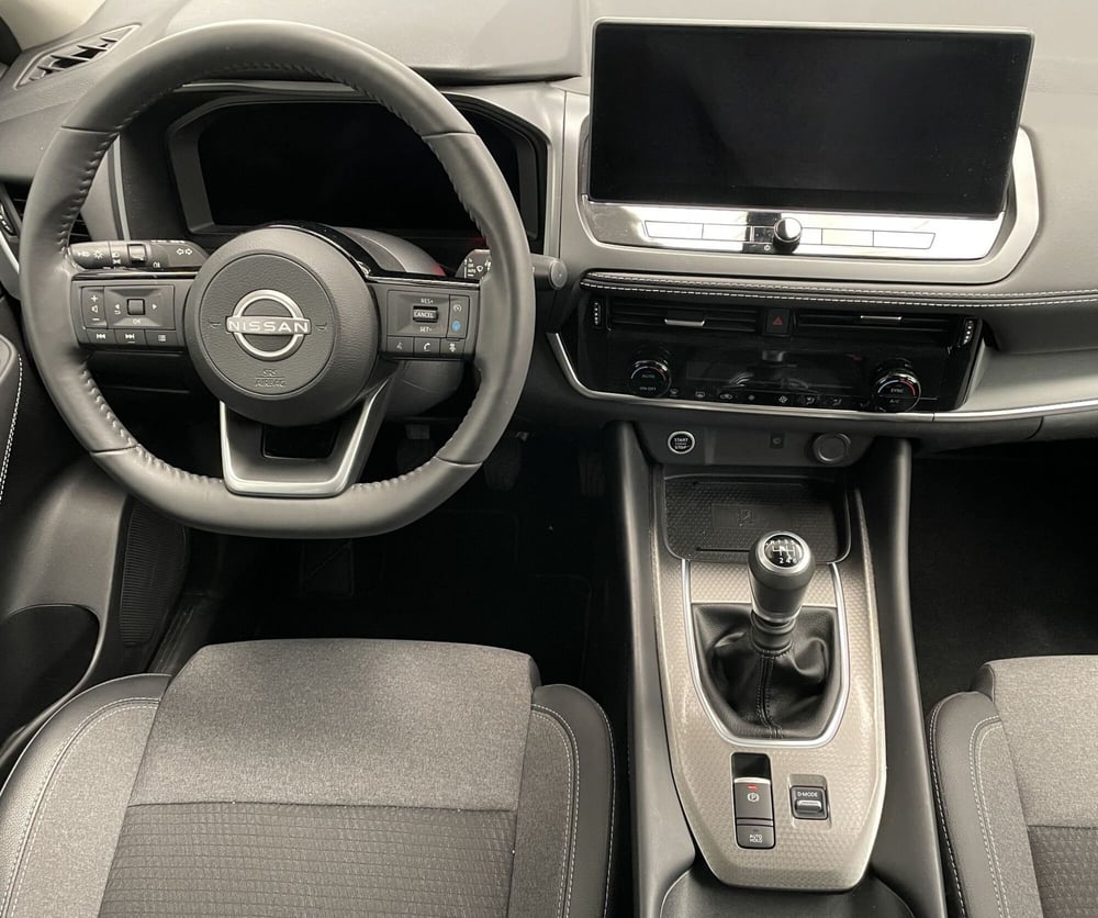 Nissan Qashqai usata a Novara (12)