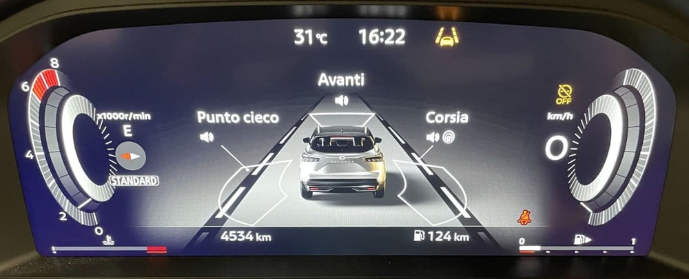 Nissan Qashqai usata a Novara (15)