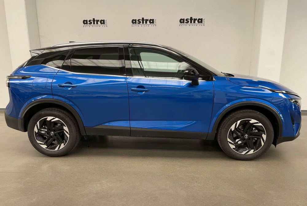 Nissan Qashqai usata a Novara (3)