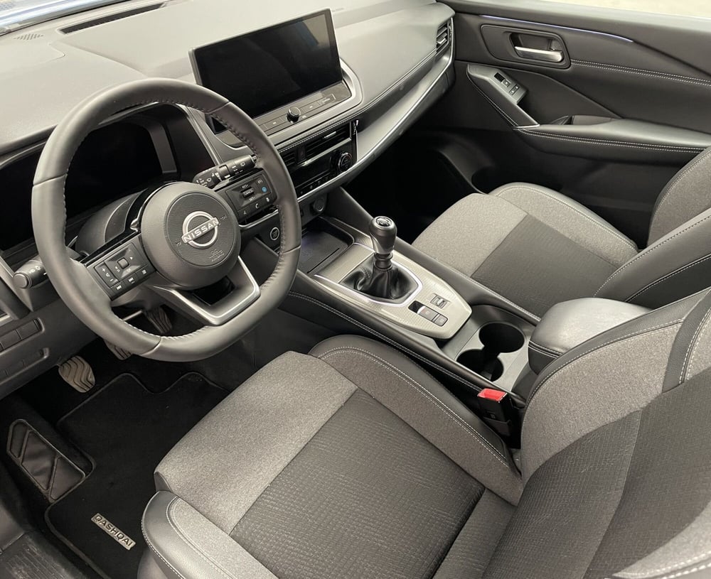 Nissan Qashqai usata a Novara (8)