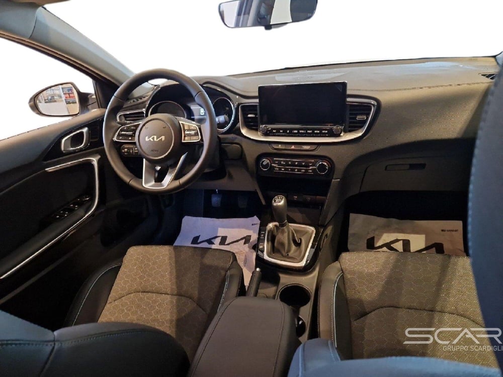 Kia XCeed nuova a Livorno (11)