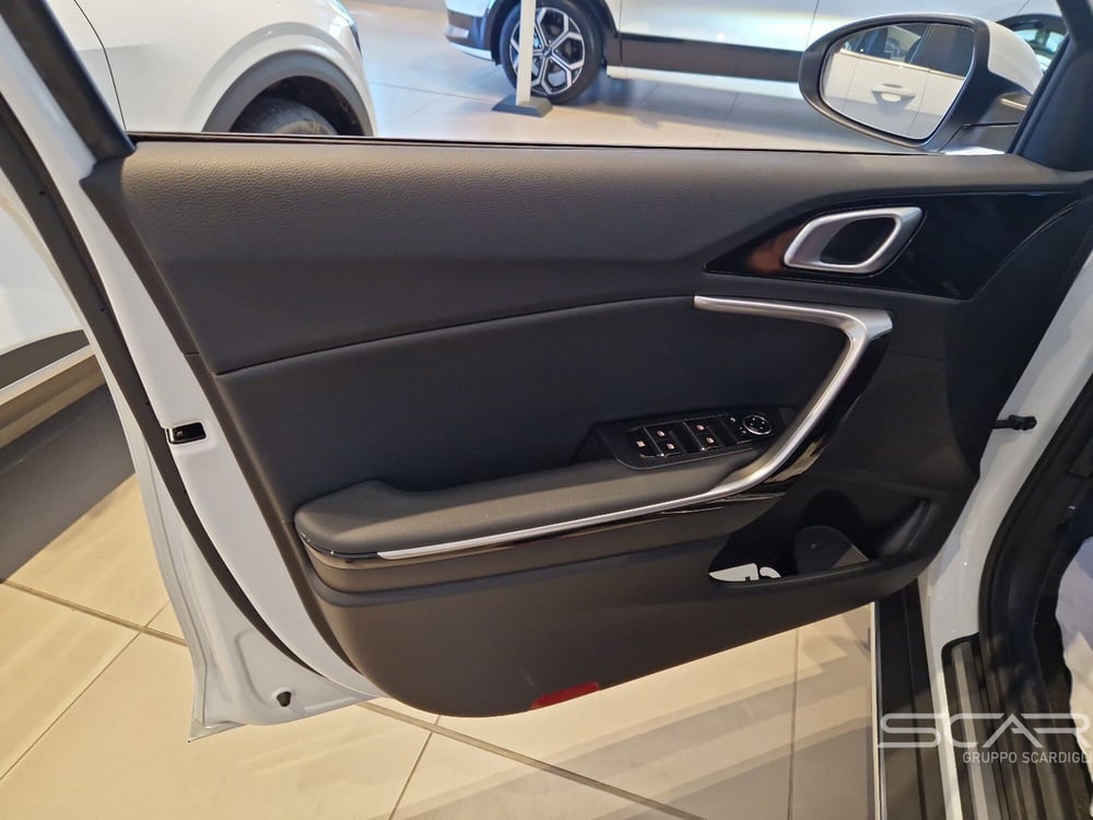 Kia XCeed nuova a Livorno (17)