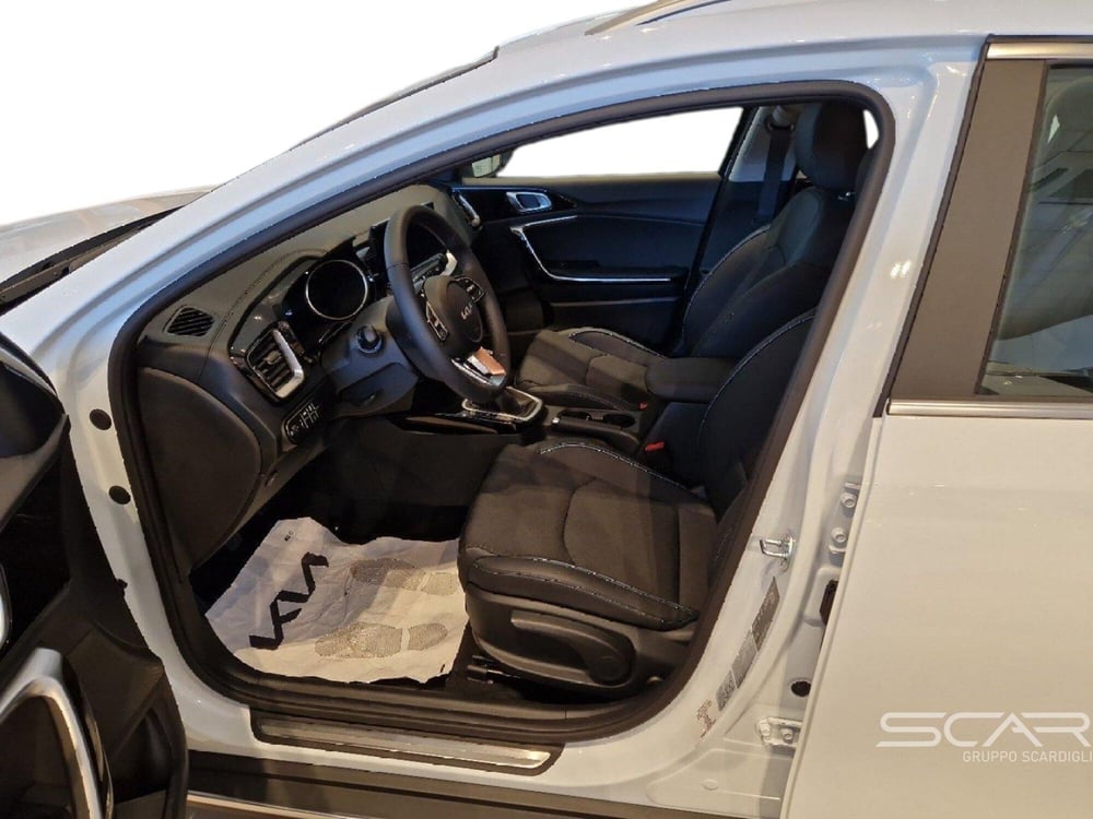 Kia XCeed nuova a Livorno (7)